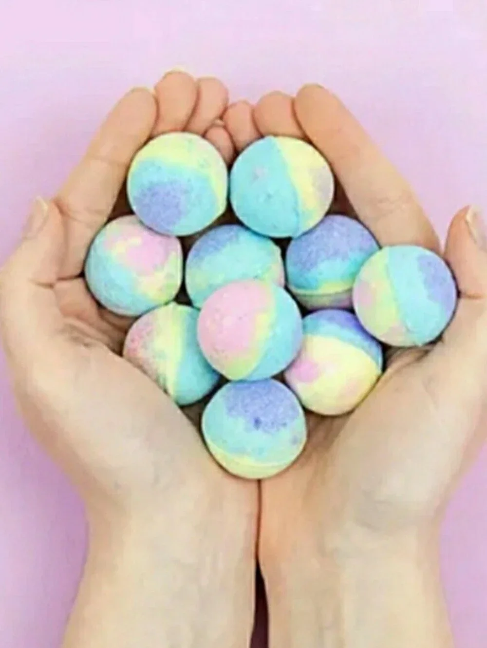 Gift Republic UNICORN BATH BOMBS- Raspberry Scented